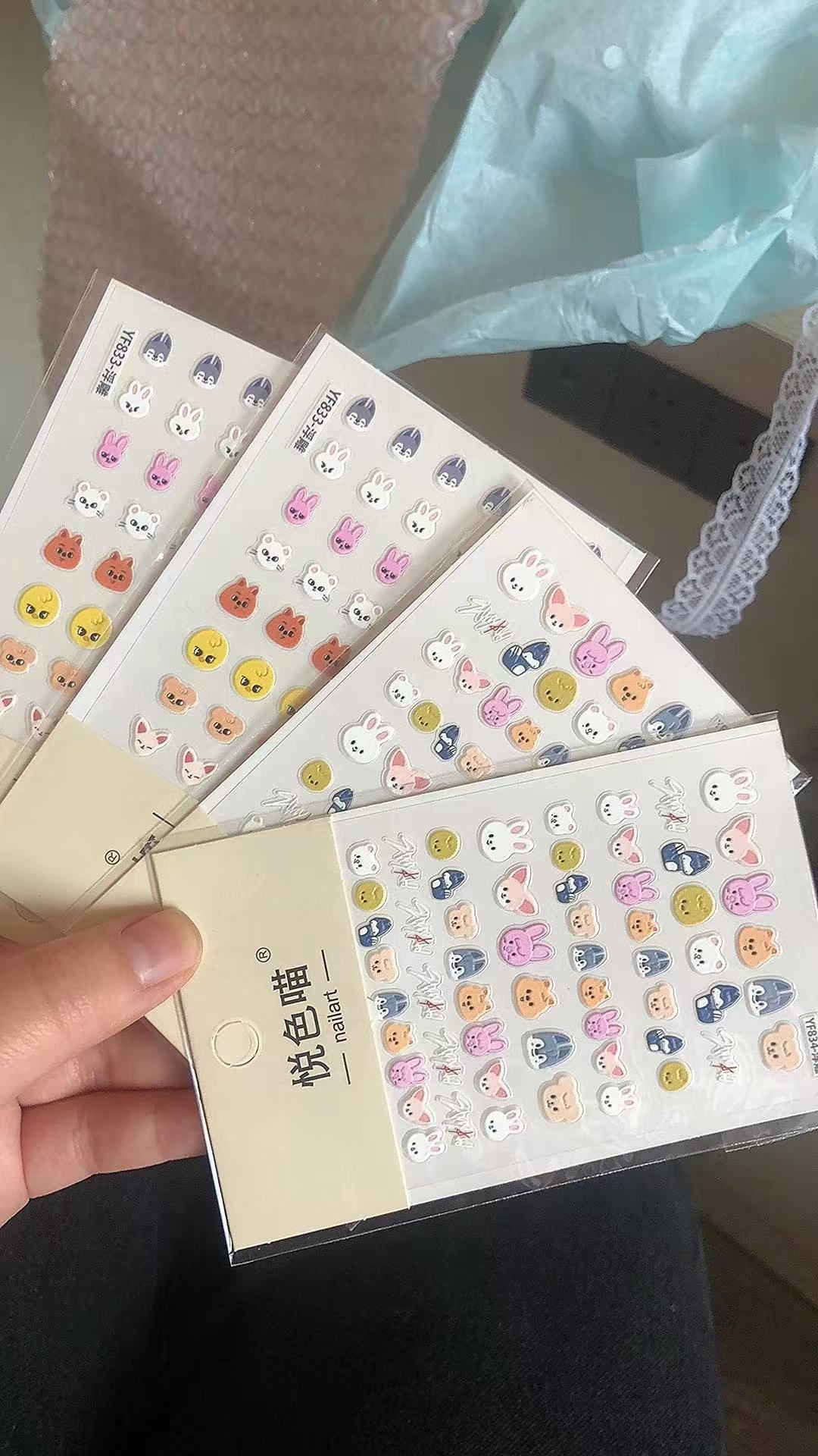 Popular Kpop SKZOO Nail Sticke - Anime Merchandise Nepal recensie en prijs