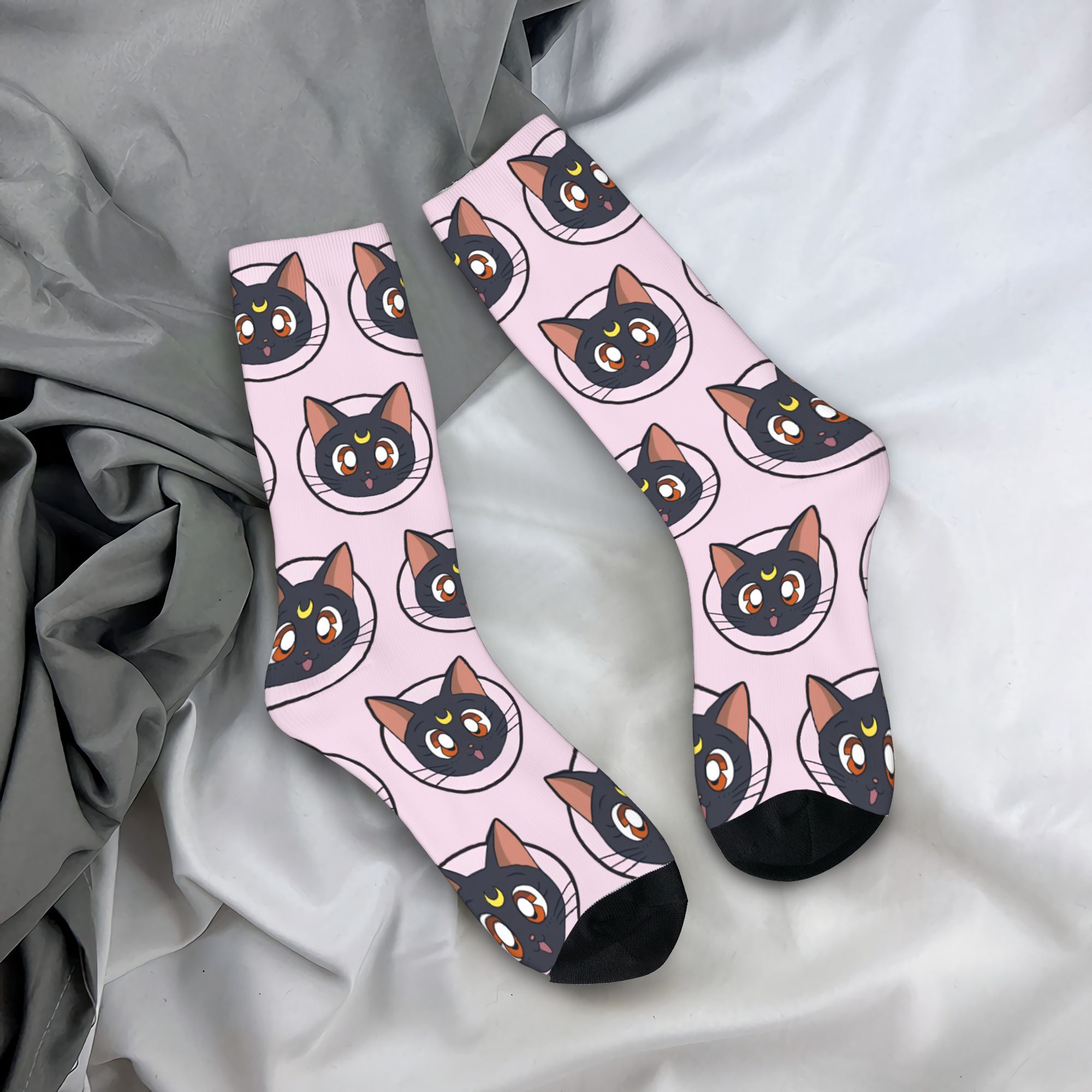 Trendy Unisex Crew Socks Sailo - Anime Merchandise For Girls recensie en prijs